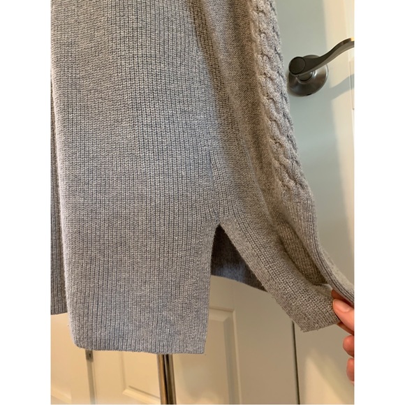 Banana Republic Knit Tunic Sweater - Picture 8 of 10